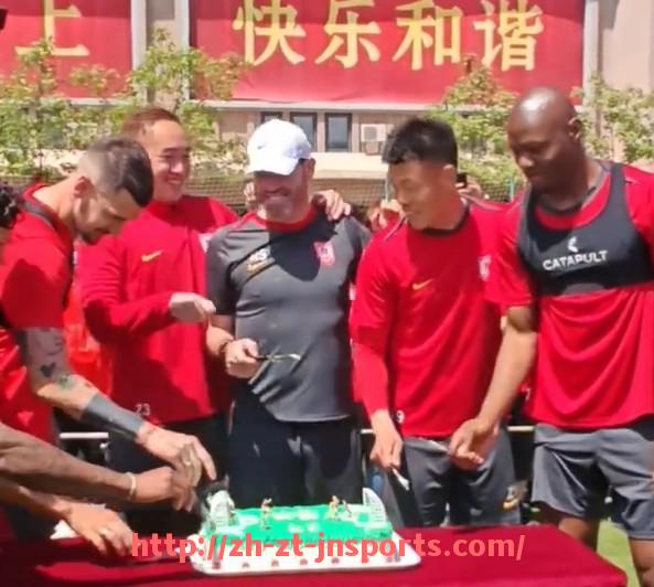 JN江南体育-世俱杯全球广告主投放金额变化揭示赛事商业价值增长趋势